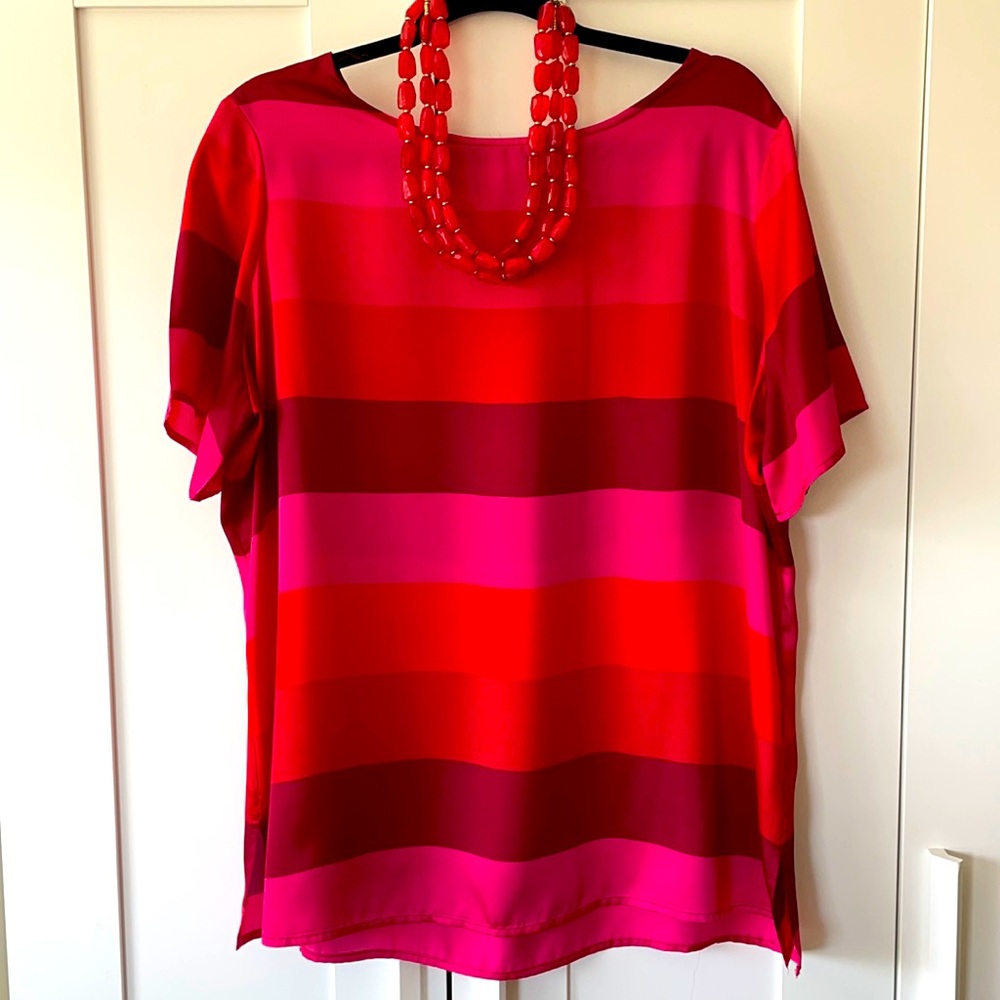 Liz Claiborne blouse and matching necklace!
